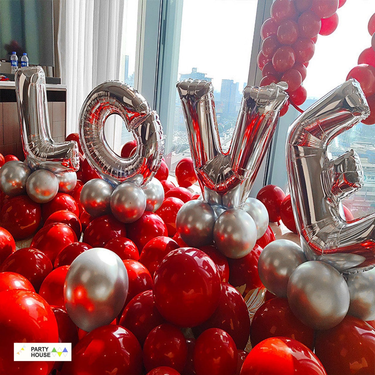 LOVE balloon